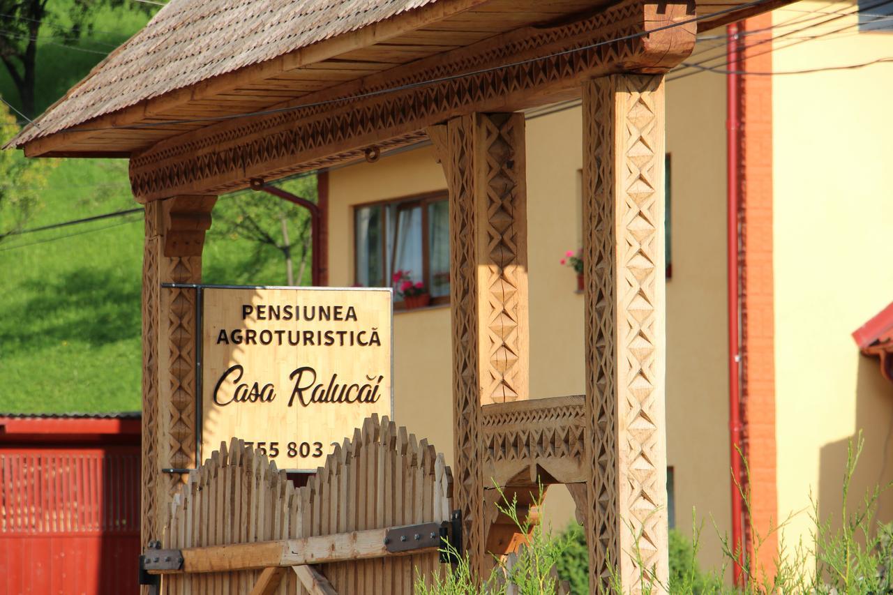 Casa Ralucai Hotel Moisei Exterior photo