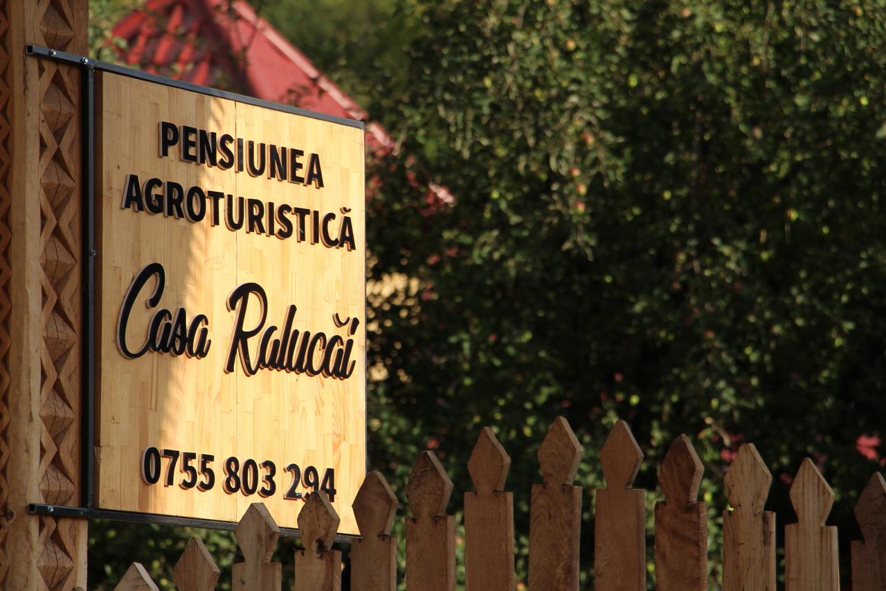 Casa Ralucai Hotel Moisei Exterior photo